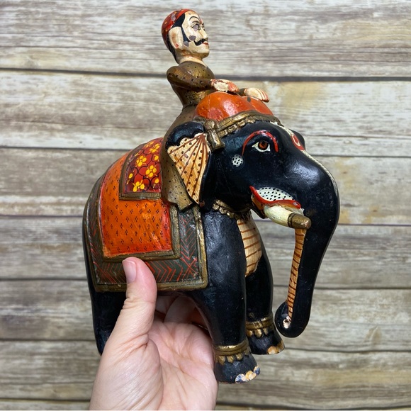 Hand carved And Hand Painted Wooden Ambabari Indian Elephant - Picture 6 of 8